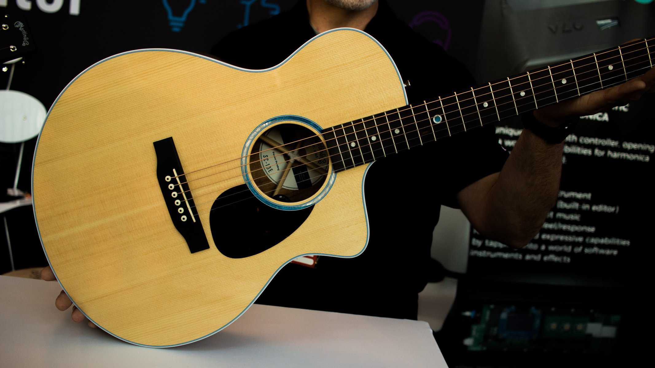 Martin Guitars SC-13E
